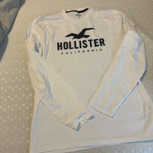Hollister White T-Shirt with Black Graphic
